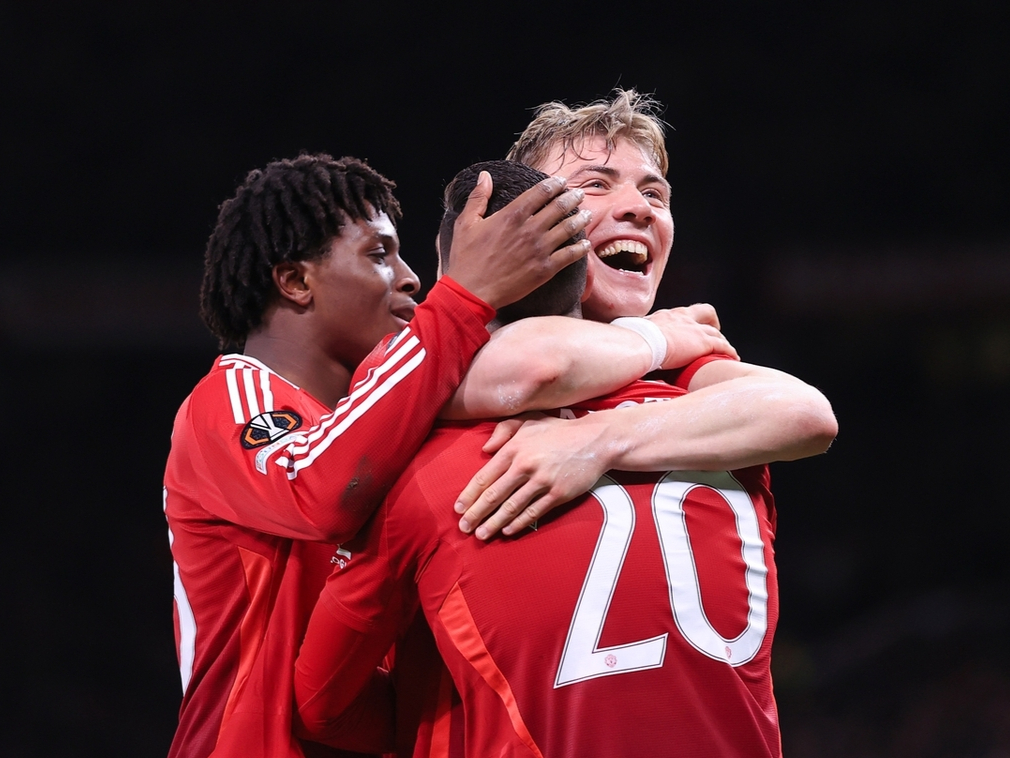 欧联倒计时,葡萄牙体育集结日迎来里程碑,细节引发关注,悬念犹存,医务组通报恢复的简单介绍九游游戏体验