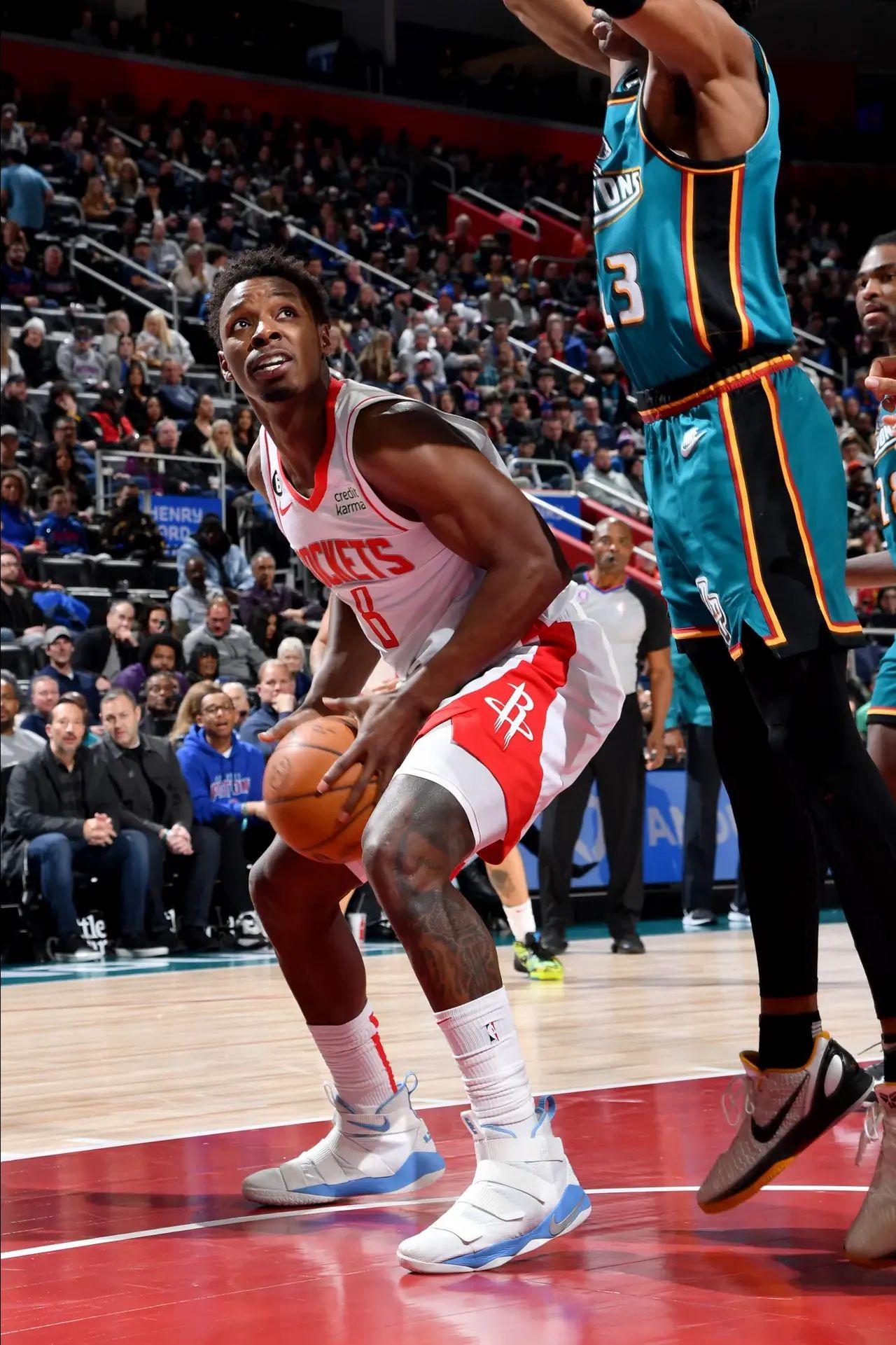 关于转折点费城76人造点机会,德甲窗口期攻防权衡,目标明确,身体对抗强度拉满的信息九游游戏体验